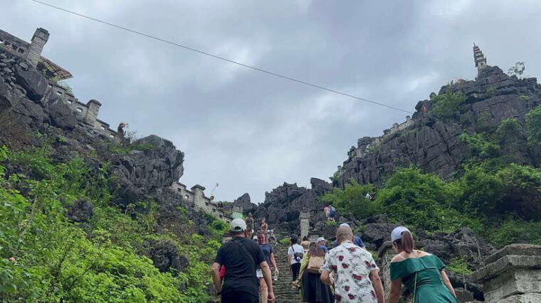 ninh-binh-hoa-lu-tam-coc-mua-cave-group-tour-from-hanoi