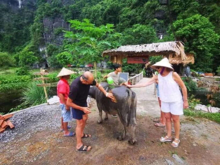 ninh-binhmotorbike-tour-countryside-visit-and-cooking-class