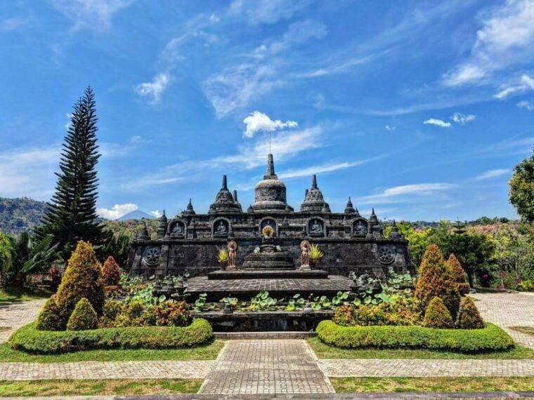 north-bali-dolphins-buddhist-temple-hot-springbanyumala