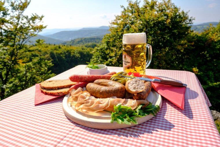nurnberg-city-tour-with-traditional-dinner-beer