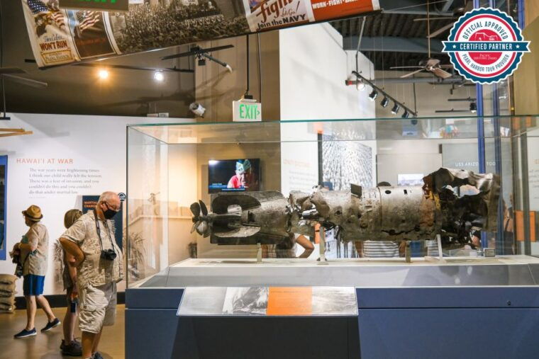 oahu-pearl-harbor-arizona-memorial-honolulu-city-tour