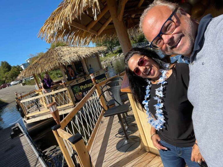 ottawa-floating-tiki-bar-cruise-on-the-ottawa-river