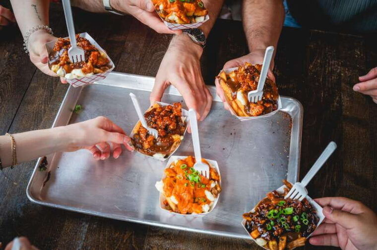 ottawa-ultimate-poutine-tour-dining-experience