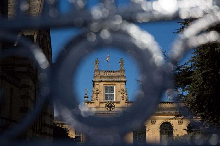oxford-simply-oxford-university-walking-tour