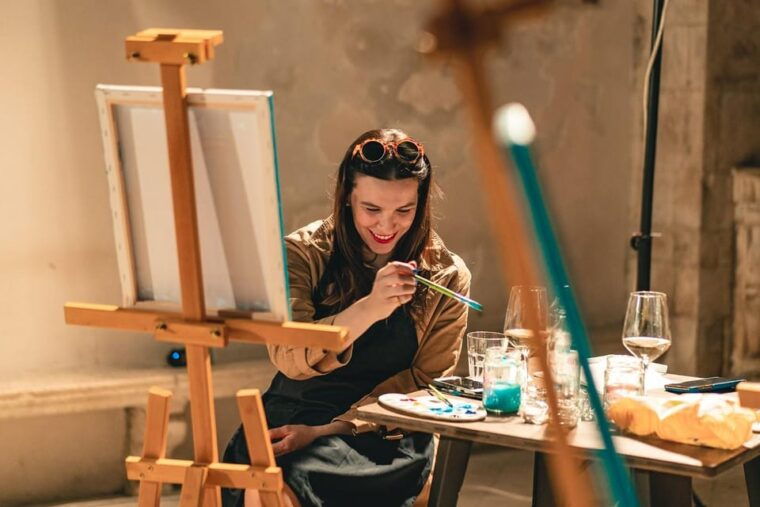 paint-sip-unleash-your-creativity-one-glass-at-a-time