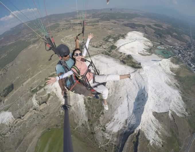 pamukkale-tandem-paragliding-with-ancient-hierapolis-views