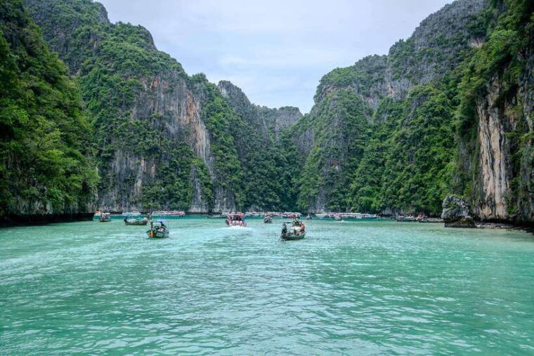 phi-phi-golden-hour-with-premium-traditional-thai-boat