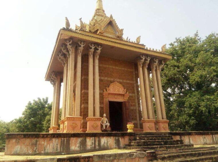 phnom-penh-udong-hill-long-vek-and-phnom-reap-day-tour