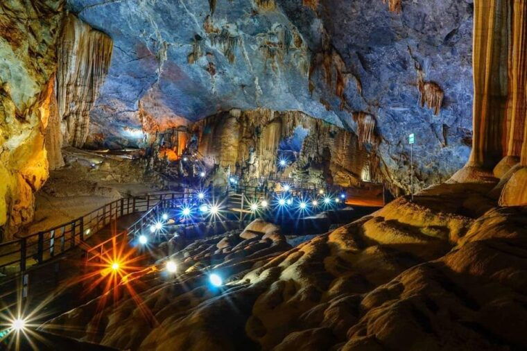 phong-nha-cave-paradise-cave-tour-dong-hoi-phong-nha