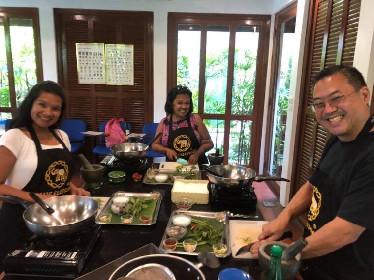 phuket-blue-elephant-thai-cooking-class-with-market-tour