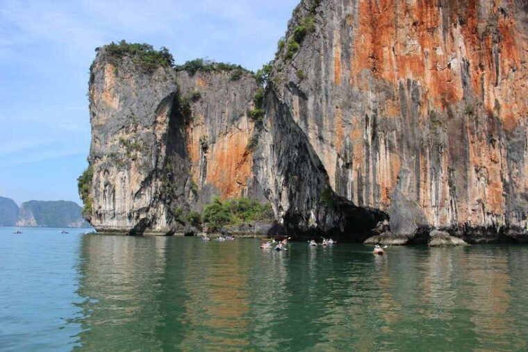 phuket-james-bond-island-day-trip-by-speedboat-and-canoe