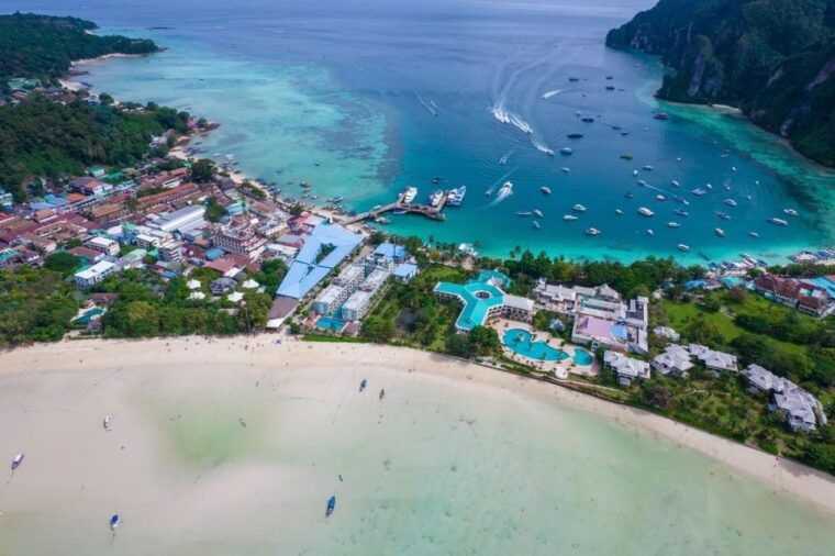phuket-phi-phi-maya-bamboo-island-by-speed-catamaran