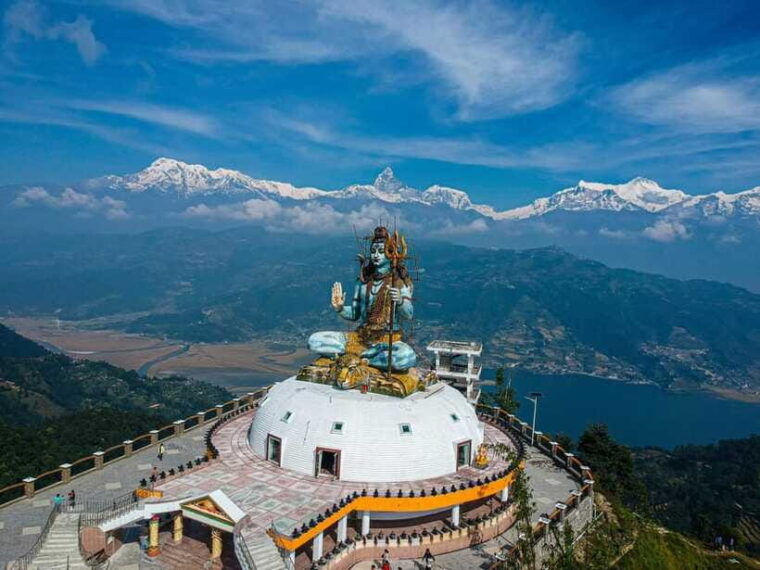 pokhara-city-sightseeing-group-bus-tour