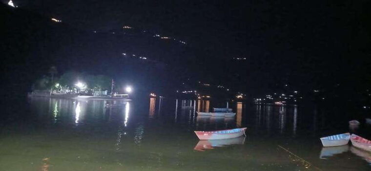 pokhara-tal-barahi-temple-evening-aarati-ceremony-2
