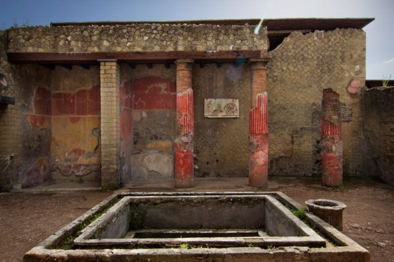 pompeii-herculaneum-tour-with-an-archeologist
