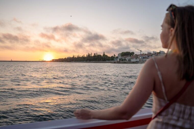 porto-douro-river-party-boat-with-sunset-option-6-bridges