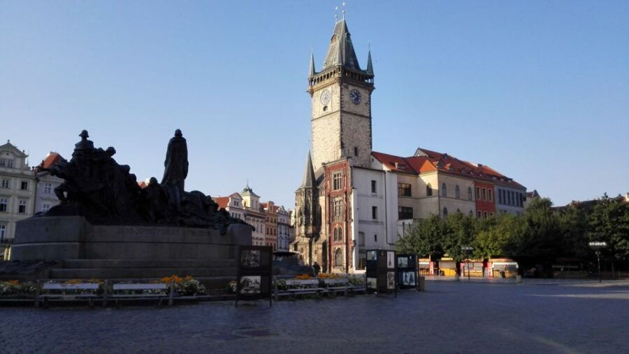prague-half-day-city-tour-by-car