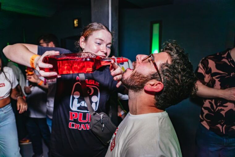 prague-pub-crawl-with-unlimited-drinks-and-cocktails