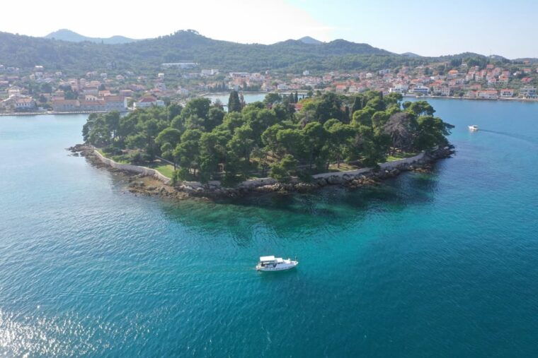 private-boat-tour-with-refreshing-drinks-zadar
