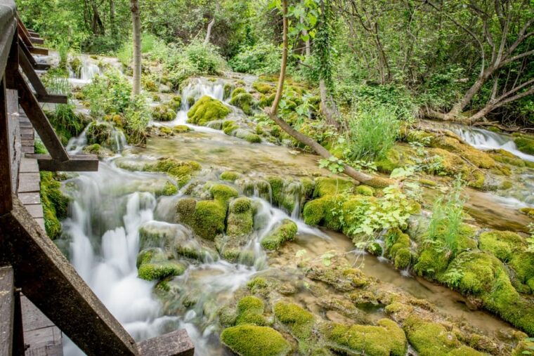 private-tour-krka-waterfalls-and-wine-tasting