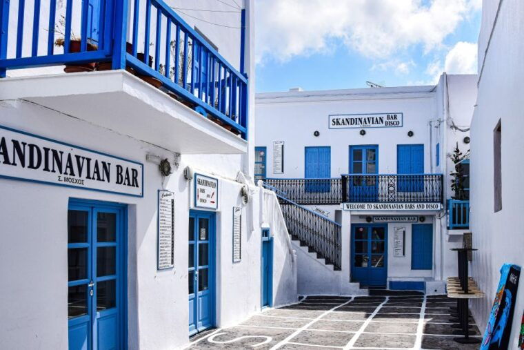 private-transferfrom-your-villa-to-nammos-with-sedan