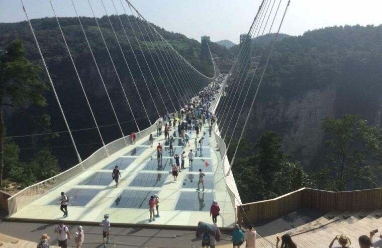 private-trip-of-zhangjiajie-national-park-and-glass-bridge
