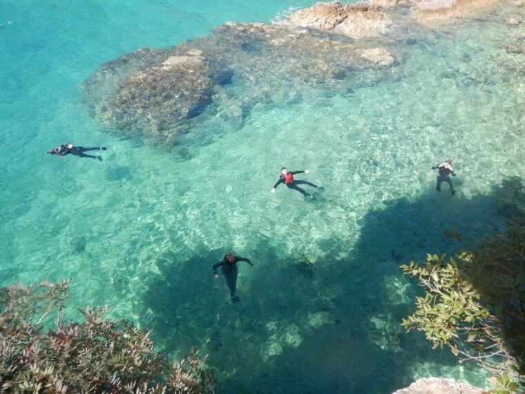 pula-3-hrs-kayak-cliffs-snorkeling-small-group-adventure