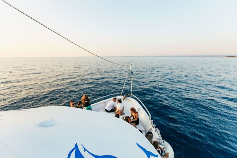 pula-brijuni-sunset-dolphin-cruise-with-dinner-drinks