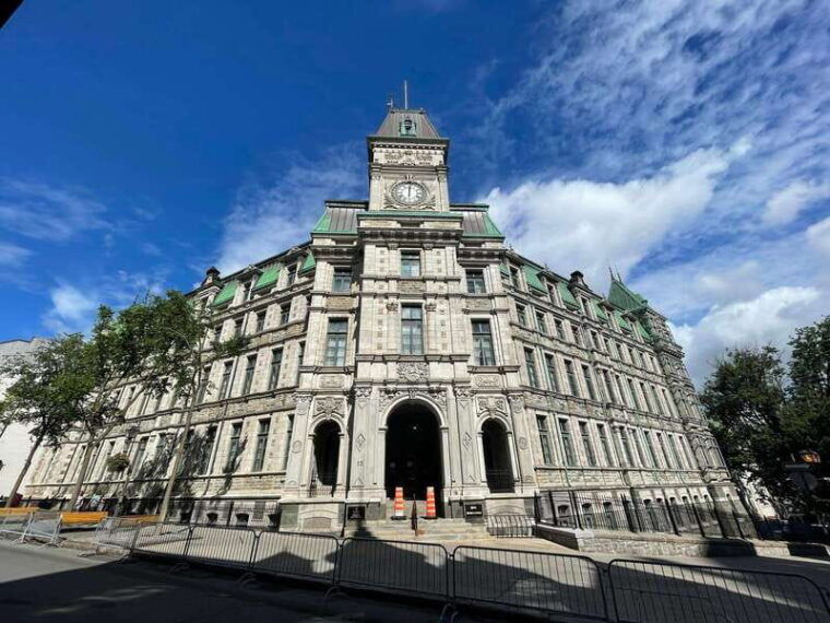quebec-city-historic-district-walking-tour-2h