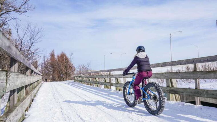 quebec-city-introduction-to-fat-biking-group-activity