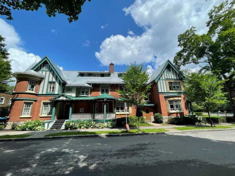 quebec-city-montcalm-st-jean-baptiste-walking-tour-2-5h