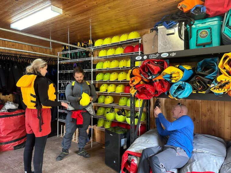 rafting-and-kayaking-on-the-jacques-cartier-river