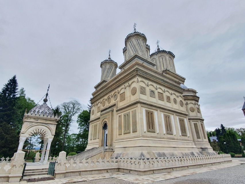 real-dracula-princely-court-and-real-draculas-fortress