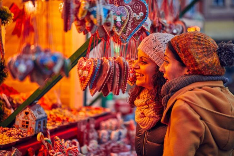 reykjanesbaer-christmas-magic-walking-tour