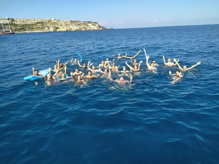 rhodes-cruise-with-free-lunch-and-half-price-drinks