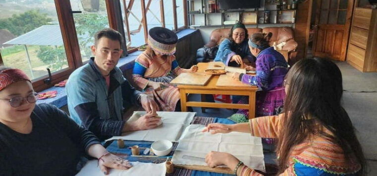 sa-pa-herbal-incense-making-workshop-in-ta-van-village-tour