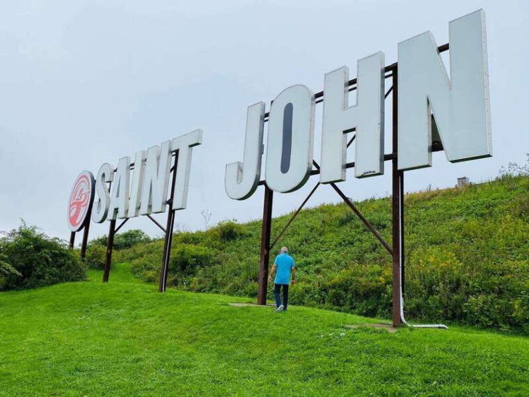 saint-john-private-bay-of-fundy-and-city-highlights-tour