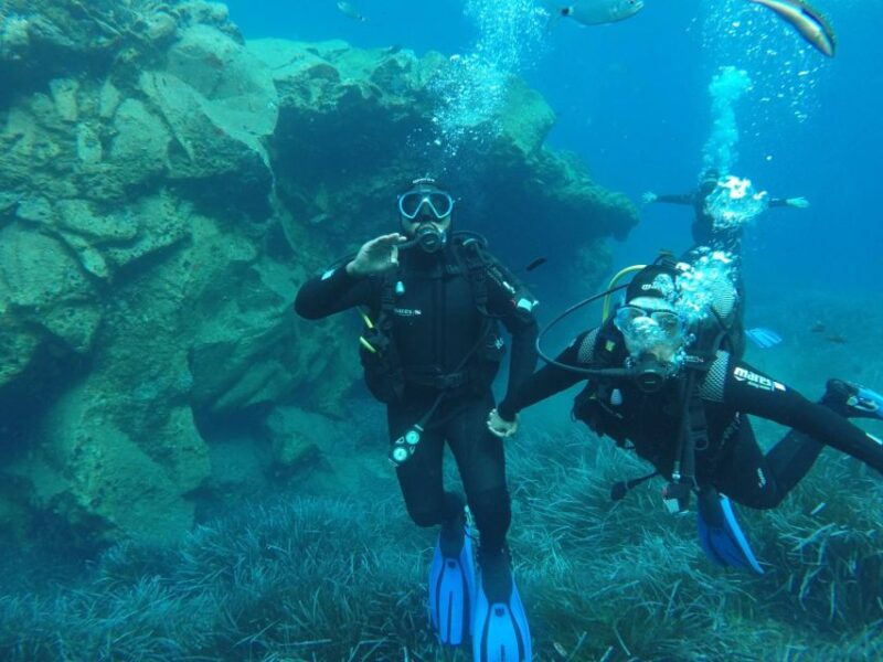 santorini-scuba-diving-experience-in-caldera-for-beginners