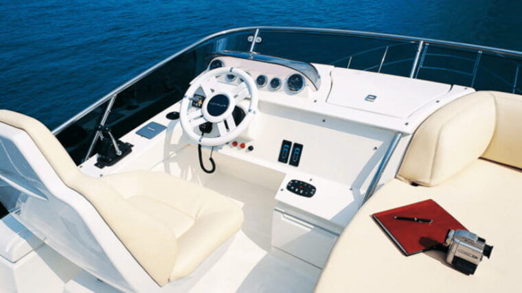sanya-yacht-or-catamaran-sailing-experience
