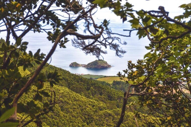 sao-miguel-full-day-hike-to-lagoa-do-fogo