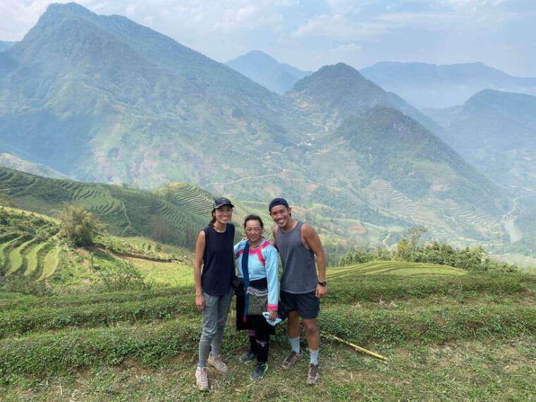 sapa-love-silver-waterfall-lonelytree-in-heaven-rice-field