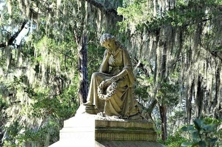 savannah-bonaventure-walking-tour-with-transportation