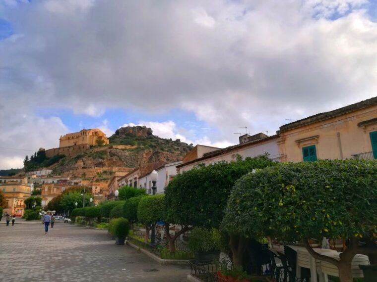 scicli-guided-walking-tour-in-baroque-city-center