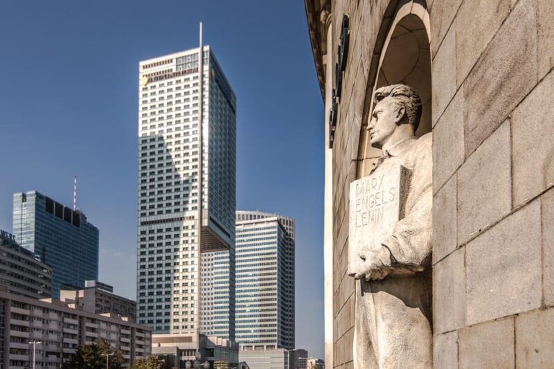 secrets-of-warsaw-4-hour-bike-tour