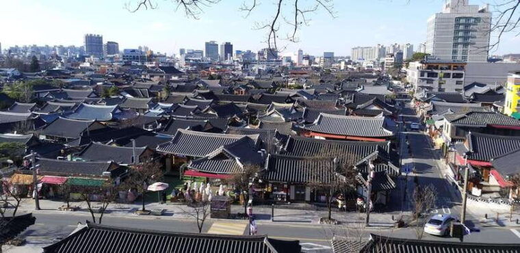 seoul-autumn-foliage-mt-naejang-jeonju-hanok-village