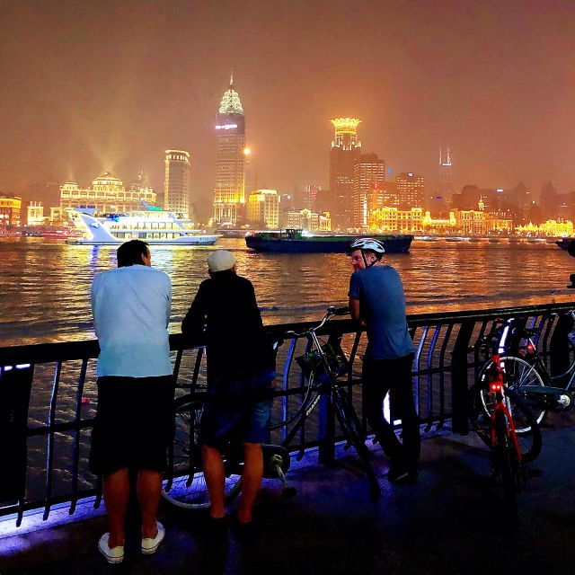 shanghai-charming-night-small-group-bike-tour
