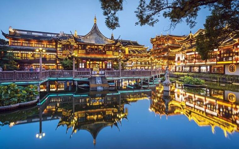 shanghai-hop-on-hop-off-bus-ticket-and-optional-attractions