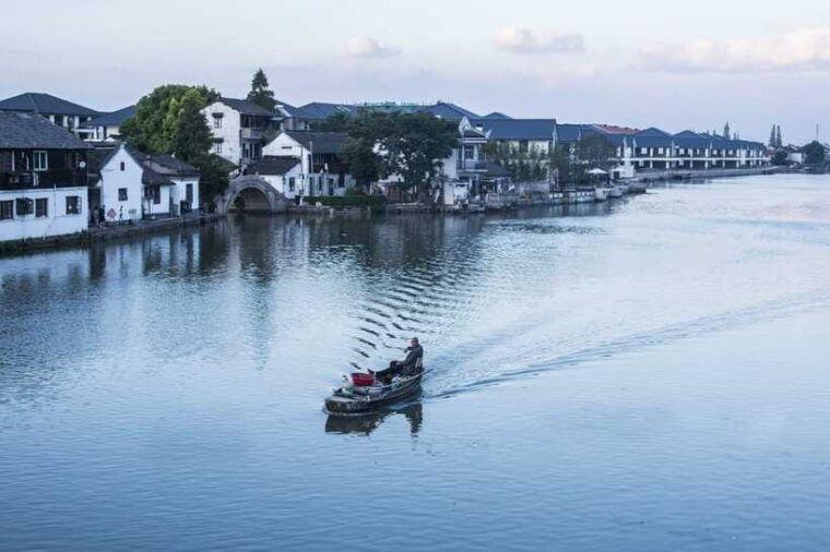 shanghai-seven-treasure-town-zhujiajiao-water-town-tour