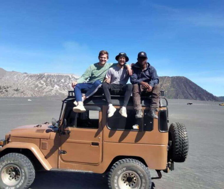 shared-bromo-jeep-tour-include-tickets-from-malang