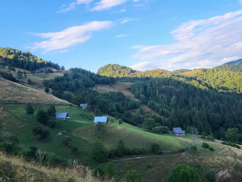 sibiu-cindrel-mountains-hike-with-traditional-brunch
